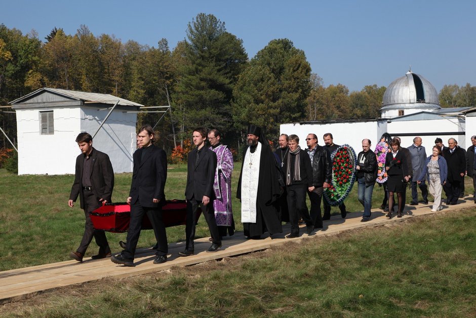 Церемония перезахоронения В.П.Энгельгардта, 21 сентября 2014 г.