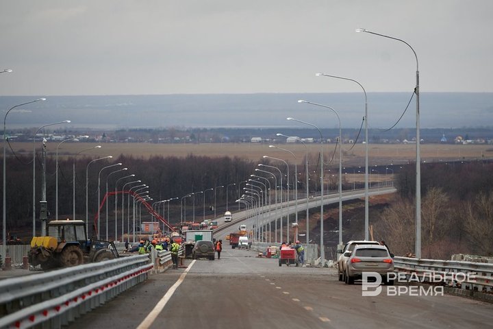 В Татарстане на трассе М-12 водителя оштрафовали за маскировку госномера бумагой