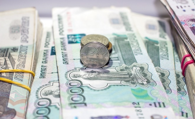 Крупнейшие банки России не торопятся снижать ставки по вкладам
