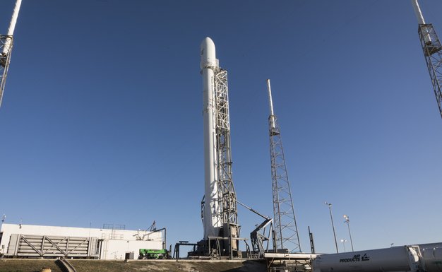 SpaceX заподозрила конкурентов в причастности к взрыву ракеты Falcon 9
