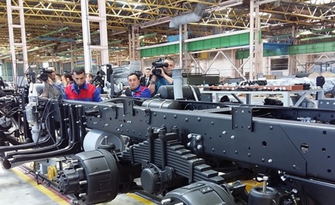 Минниханов принял участие в открытии сборочной линии КАМАЗа в Азербайджане