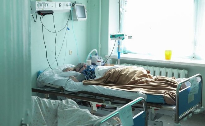 Главное о коронавирусе на 27 ноября: антипрививочников пригласили в госпитали, ограничение перелетов