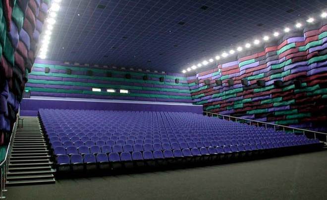 Кинотеатры попросили не переносить премьеру «Форсажа 8»