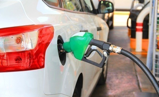 Реальная рыночная стоимость бензина Аи-92 составляет более 50 рублей за литр — эксперты