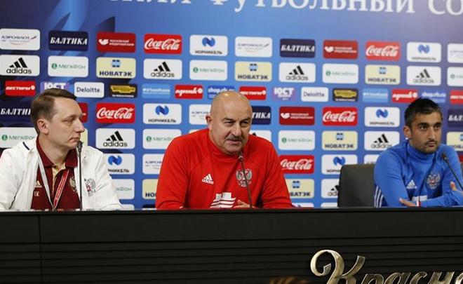 Тренер сборной России по футболу поставил двойку своим подопечным за поражение от Коста-Рики