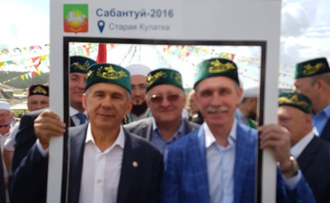 Минниханов принял участие во Всероссийском Сабантуе под Ульяновском