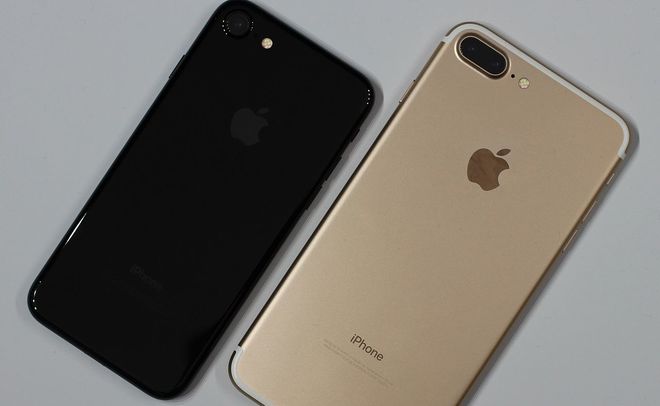 Магазин предложил iPhone 7 за смену имени и фамилии на «Сiм Айфон»