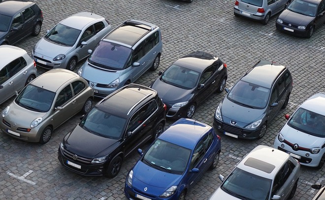 Средняя цена подержанного автомобиля в Российской Федерации достигла 700 тыс. руб.