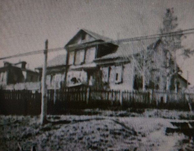 Фото "Директорского дома" 1891 года постройки, часть которого сохранилась до наших дней