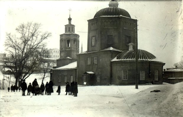 Пятницкая церковь, 1920—1930 годы. Фото: Арнольд Бренинг/pastvu.com 