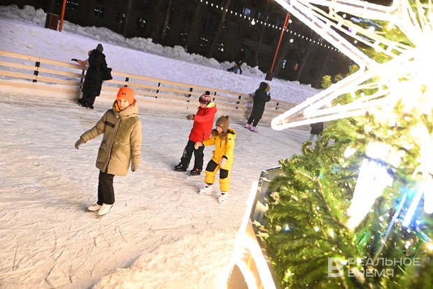 Куда сходить в январе 2024. Путешествие в рождество площадь революции. Манежная площадь москва новый год 2022. Куда сходить в январе 2024. Новый год в городе дуглас.