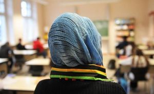 «Платочный» скандал в Мордовии: запрет на хиджаб снят, что дальше?
