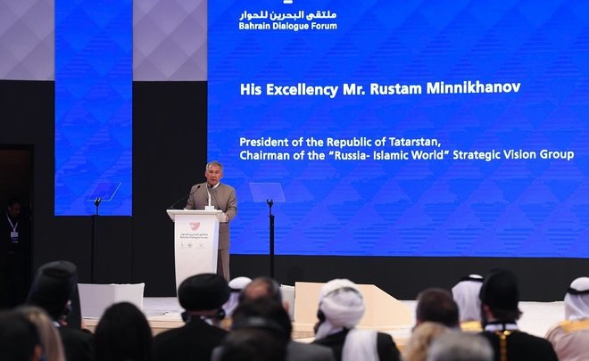 Цитаты недели: Минниханов — о модели гармонии, Легойда — о каминг-аутах, Шадаев — о драконовских мерах