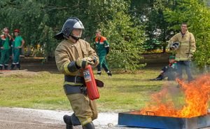 На ТАИФ-НК прошли соревнования среди команд добровольной пожарной охраны