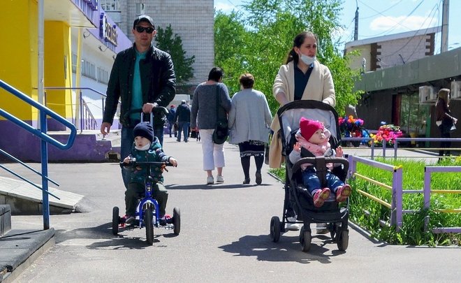 События недели: отмена режима выходных в России, выход Татарстана из самоизоляции и «масочные рейды»