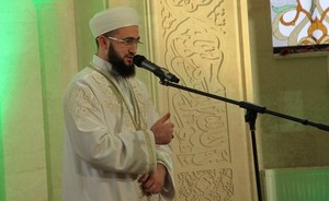 Вопросы татарского языкознания: первый муфтий Татарстана уговаривает Камиля Самигуллина на двуязычие