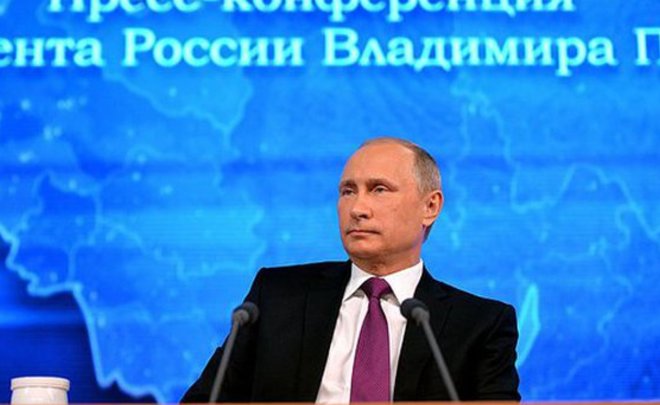 Путин о пострадавших клиентах: «Президент РТ и ЦБ ищут способы поддержки всех, в том числе и юрлиц»