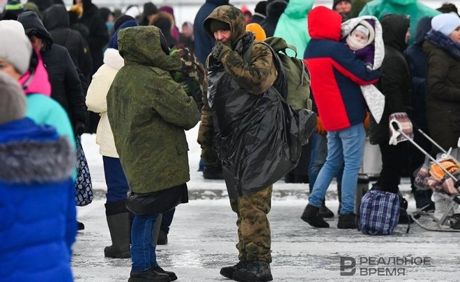 Москвичи оказали помощь более 200 тысячам нуждающихся школьников