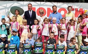 ТАИФ-НК помог собраться в школу первоклассникам из многодетных и малообеспеченных семей Нижнекамска