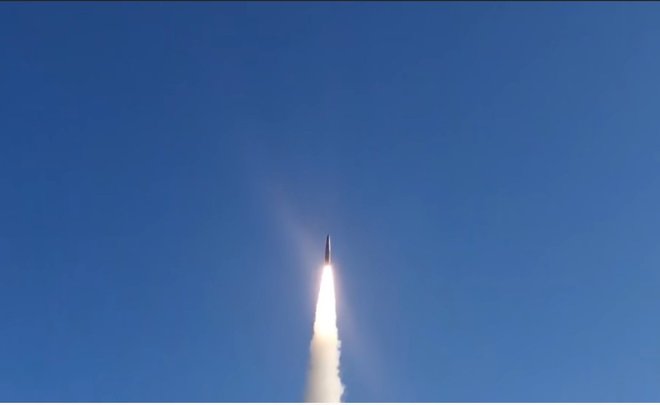 Минобороны России доложило об уничтожении базы горючего в районе Львова и цехов местного завода