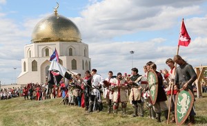 «Великий Болгар — 2017»: от рукопашной схватки до конного турнира по законам Средневековья