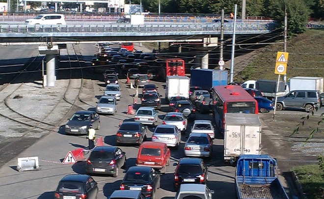 Урбанистам поставили задачу убрать транспортный коллапс на Компрессорном