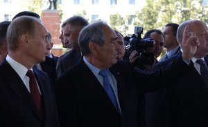 День в истории: Путин на 1000-летии Казани, память о подводниках и первая кругосветка Кука