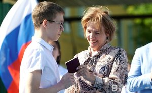 День в истории: строим магистраль, выдаем паспорта подросткам