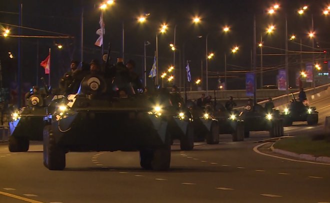 Как пройдет парад Победы: репетиция с военной техникой