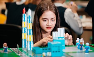 Собрать из бумаги точную копию «Нижнекамскнефтехима»