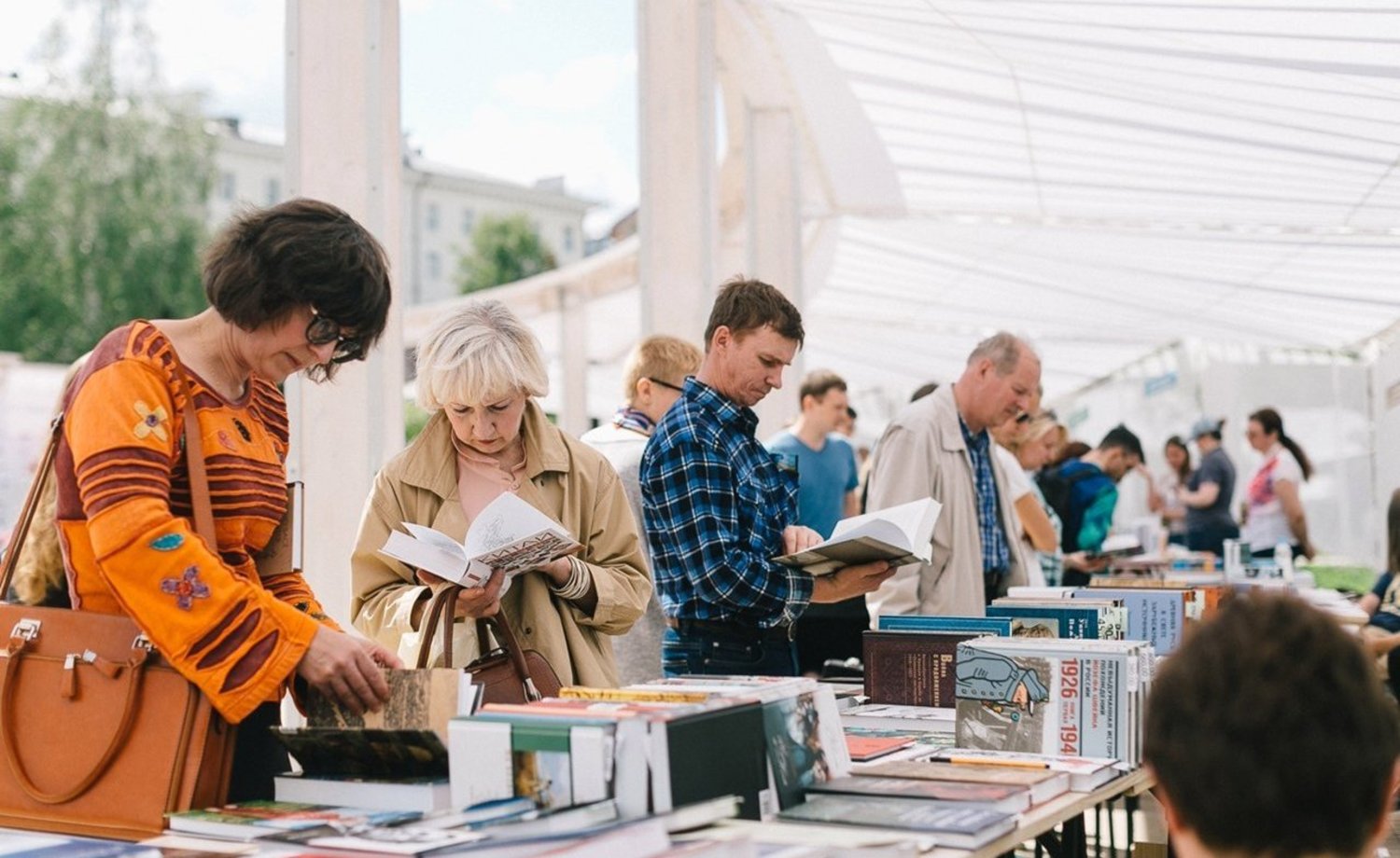 50 главных книг летнего книжного фестиваля «Смены» — Реальное время