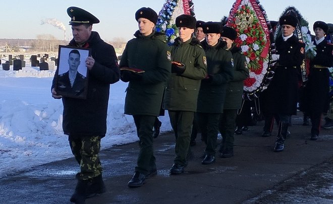 «Пример настоящего батыра» — Нижнекамск простился с погибшим на Украине солдатом