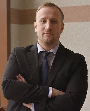 Олег Углов: «У банка изначальная цель — это не выдавать кредиты, а получать партнера»