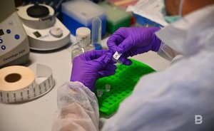 «Омикрон» — уже в России: чем опасен новый штамм коронавируса