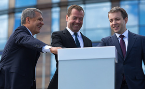 Рождение Иннополиса: Медведев о поляне, Минниханов о державе и VIP-селфи в Instagram