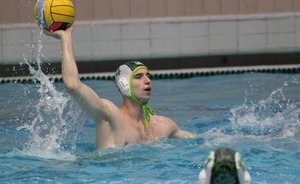 Ватерполисты «КОС-Синтез» отправились на предновогодний отдых