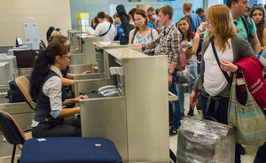 Прощай, бесплатный багаж: российским семьям придется привыкать платить за чемоданы