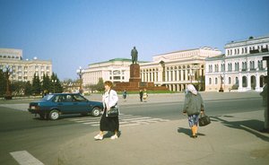 «Новый 1992-й»: последний Первомай СССР, «посадим за вас картошку» и споры татарских композиторов