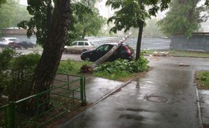 Ураган в Казани: театр Тинчурина остался без крыши, а болельщики «Ак Барса» — без праздника