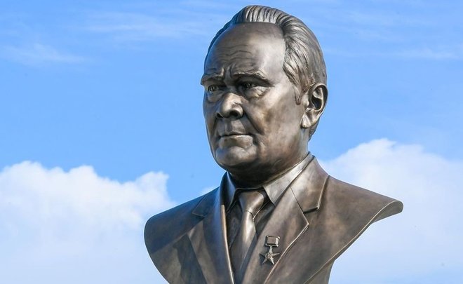 «Инстаграм» глав районов Татарстана: сбор у бюста Шаймиева, эстафета флага и онлайн-выход «в народ»