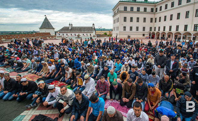 Как СМИ «поменяли» в Казани Ураза-байрам на праздник футбола