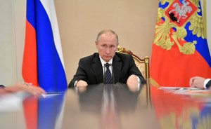 Скандалы недели: выдвижение Путина, информатака на Сбербанк и фавориты в судейской гонке