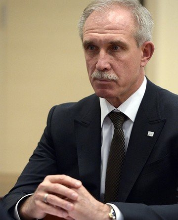 «Некоторые круги хотят смещения Морозова в Ульяновске, но он не аутсайдер в глазах Путина»