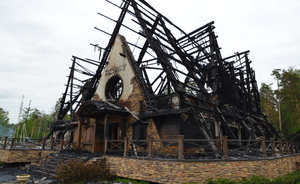 Огненный «Нарат»: один из старейших пригородных ресторанов Казани вновь уничтожен пожаром