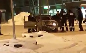 Ночной таран в Казанском аэропорту: частный детектив пытался взлететь… на легковушке