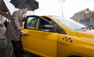 «Я бы в таксисты пошел, пусть меня научат»: как работают водители Uber, Wheely и «Яндекс.Такси»