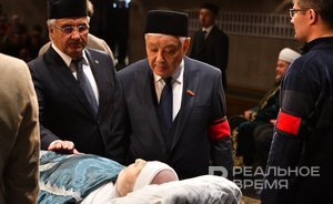 Поэт, писатель, драматург, публицист, библиотекарь, депутат, учитель