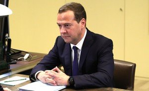 Видеоопрос: «А вы заметили исчезновение Дмитрия Медведева?»