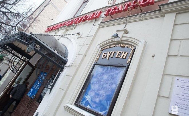 День в истории: Тинчурину дали театр, Саблин увел корабль