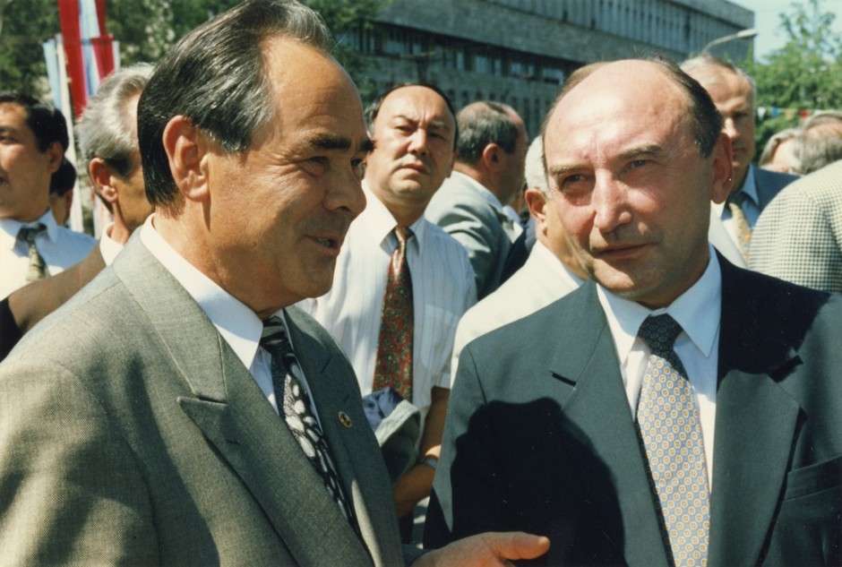 Минтимер Шаймиев и вице-премьер— России Юрий Яров. 1990-е годы